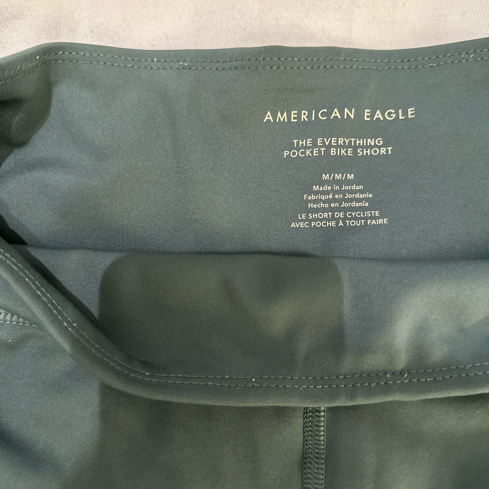American Eagle biker shorts, green shorts, athletic wear, pockets